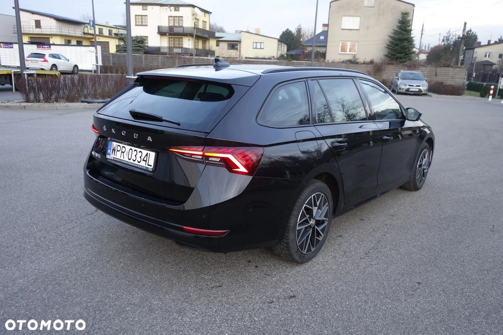 Skoda Octavia 2.0 TDI Style DSG - 4