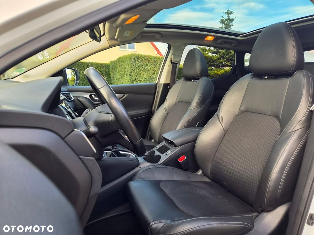 Nissan Qashqai 1.6 DIG-T Tekna - 22