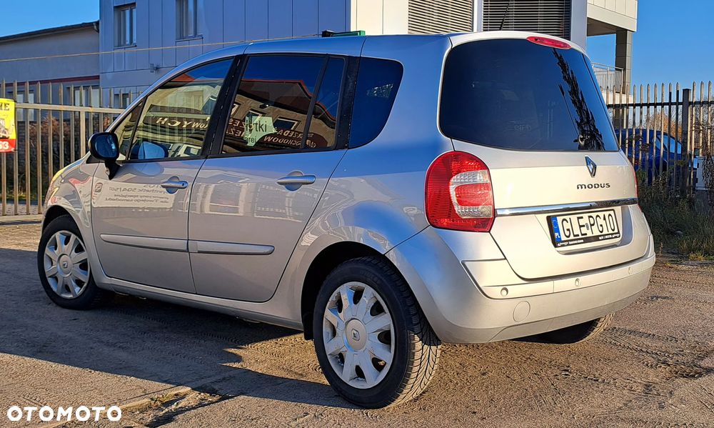 Renault Modus 1.5 dCi Dynamique - 8