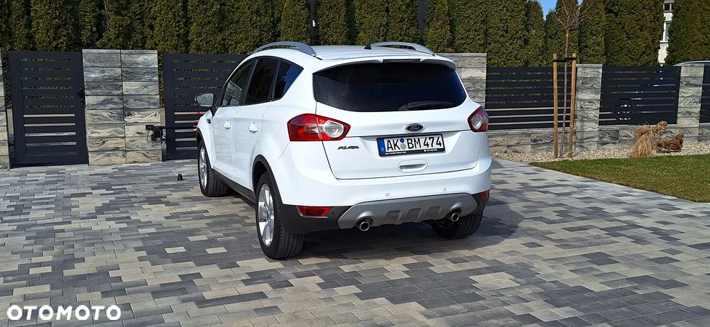 Ford Kuga 2.0 TDCi 2x4 Titanium - 11