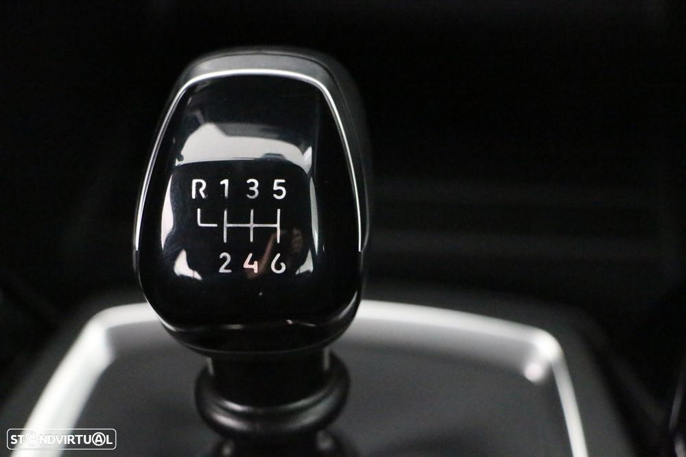 Peugeot 2008 1.2 PureTech Active - 29