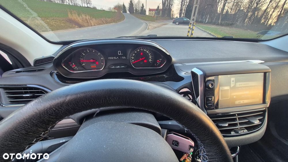 Peugeot 208 1.2 PureTech Active - 11