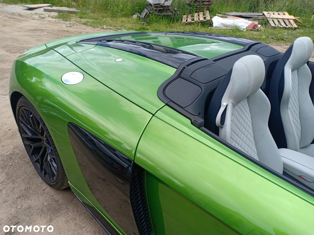 Audi R8 Spyder V10 RWD Performance - 11
