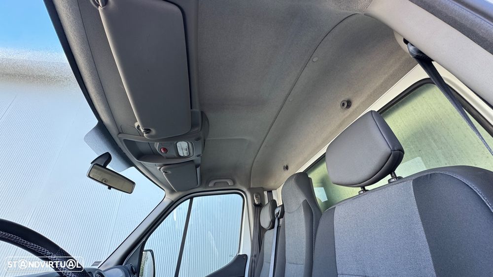 Renault Master 2.3 dCi L4 Rodado duplo - 29