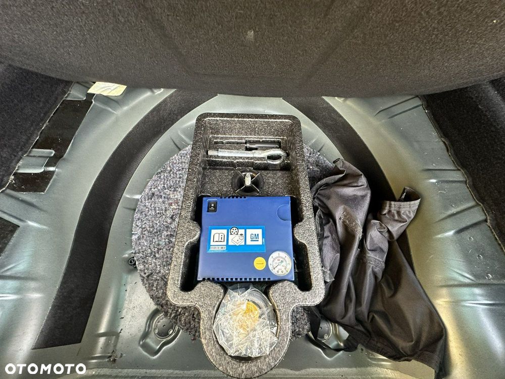 Opel Insignia - 27