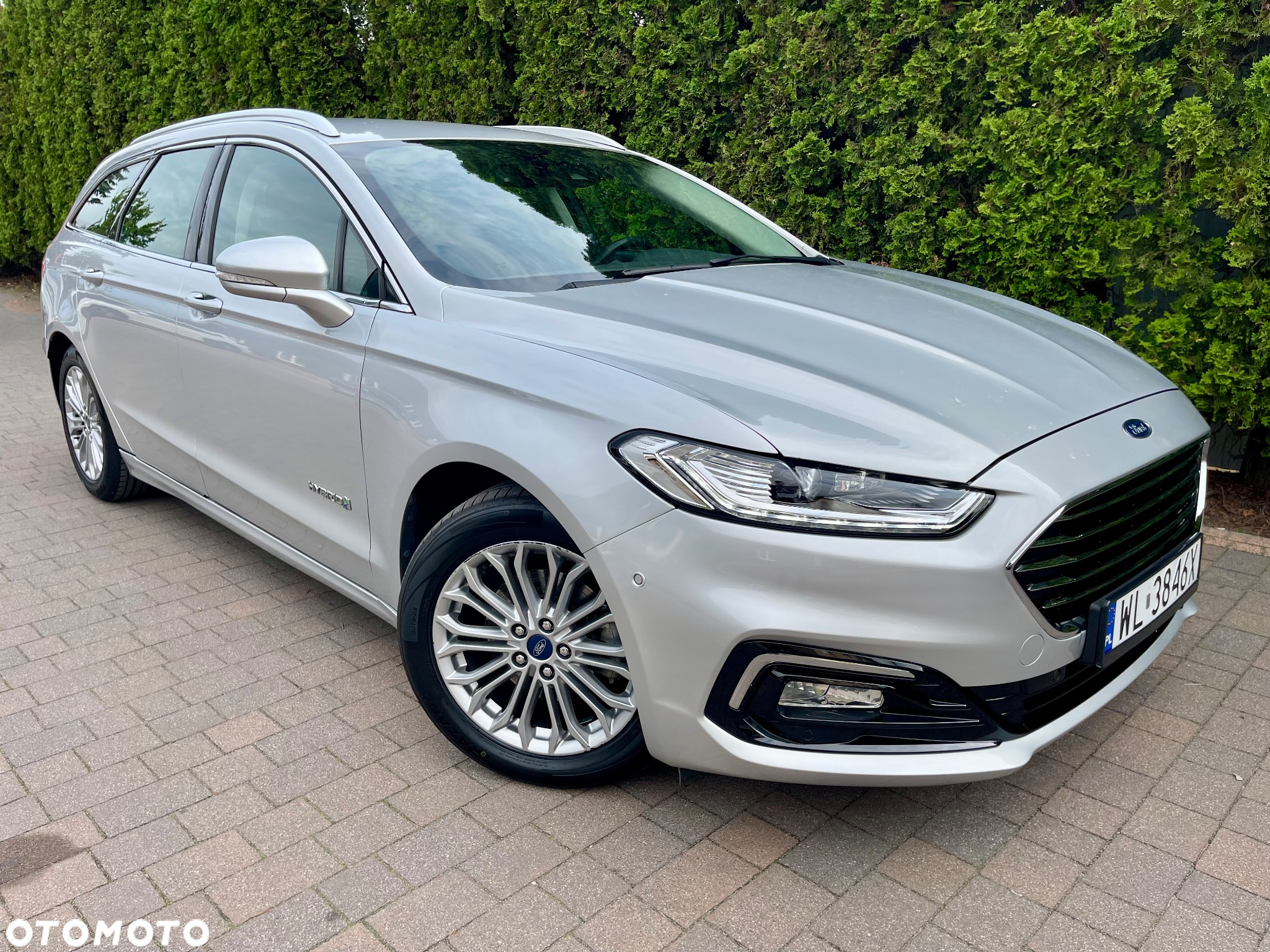 Ford Mondeo 2.0 Hybrid Titanium - 4