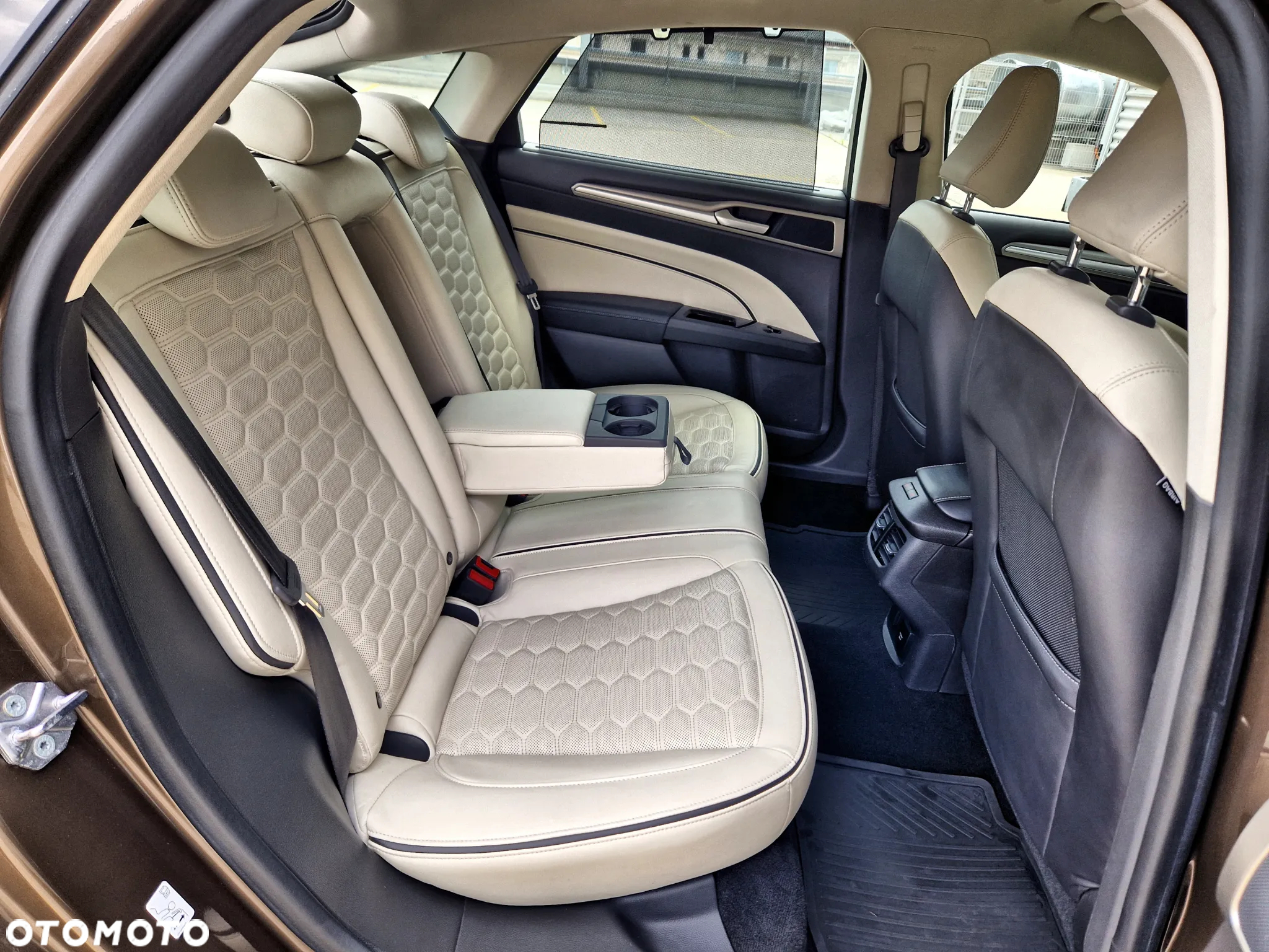 Ford Mondeo Vignale 2.0 TDCi PowerShift - 18