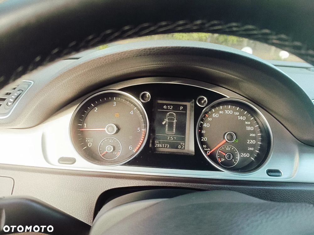 Volkswagen Passat 2.0 Blue TDI DSG SCR Highline - 11