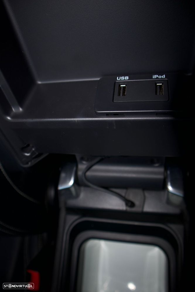 Land Rover Range Rover Sport SDV6 Red Edition - 27