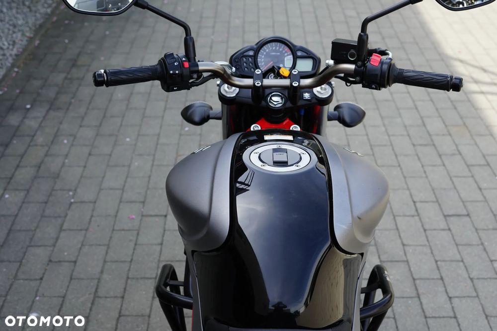 Suzuki Gladius - 16