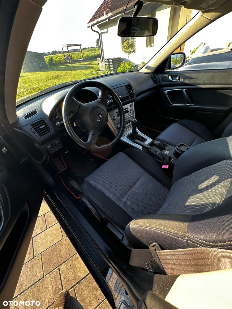 Subaru Legacy - 6