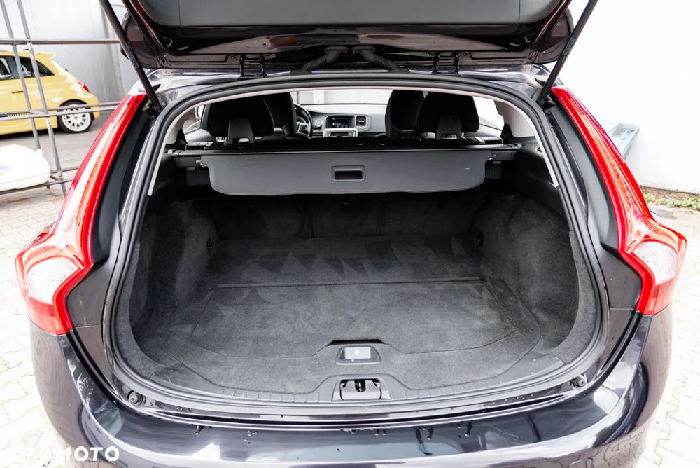 Volvo V60 T3 Edition - 20