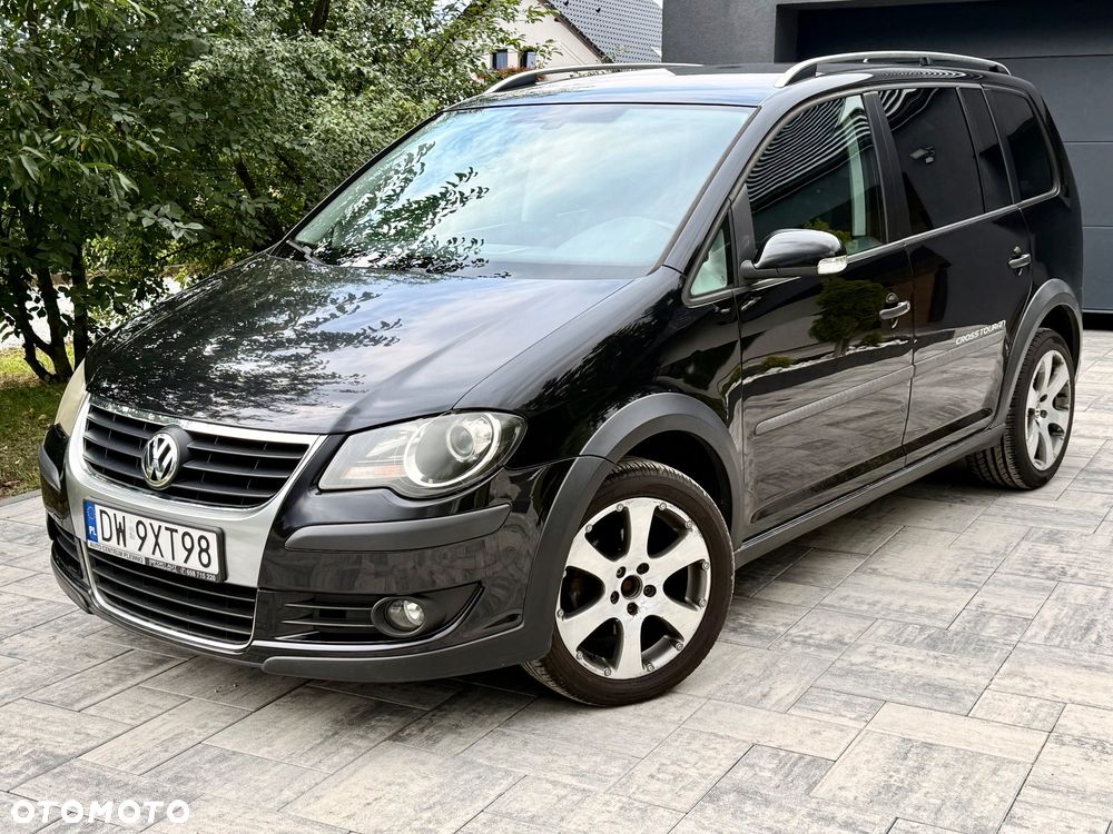 Volkswagen Touran 1.4 TSI Cross - 3