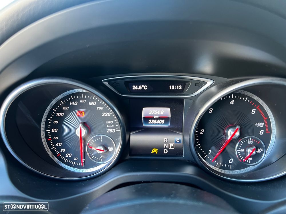 Mercedes-Benz CLA 200 d Shooting Brake AMG Line Aut. - 4