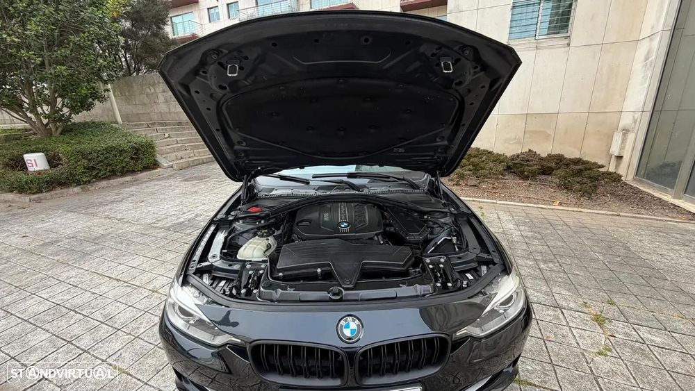 BMW 320 d Auto Line Sport - 14