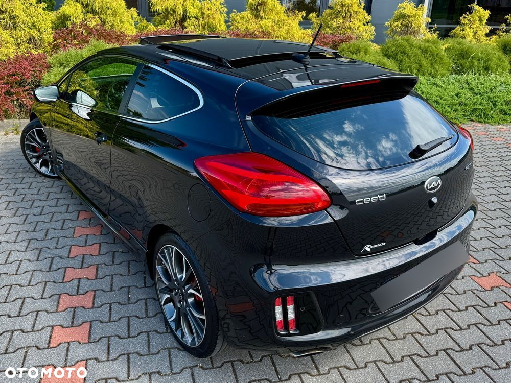 Kia Ceed 1.6 T-GDI GT - 12