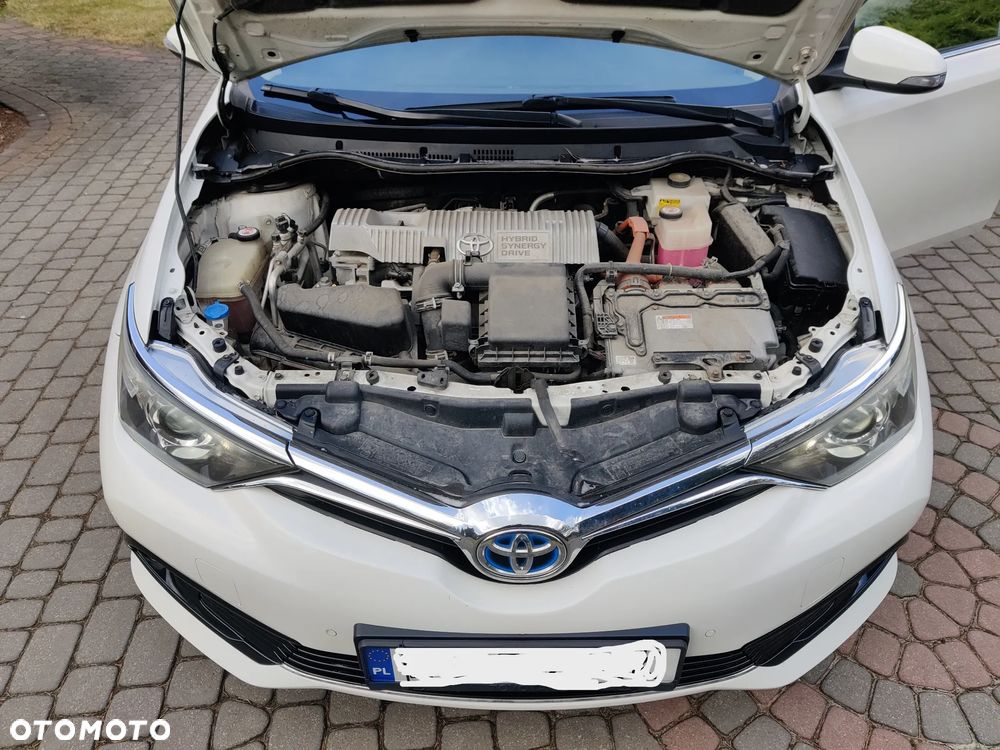Toyota Auris Hybrid 135 Premium - 28