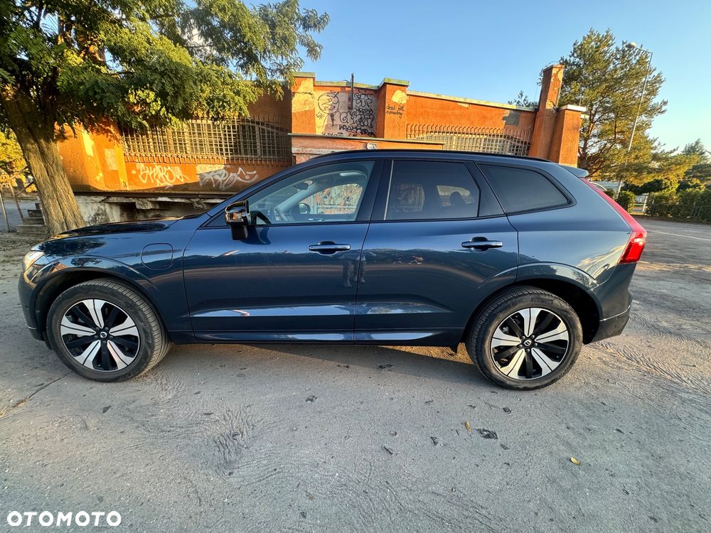 Volvo XC 60 T8 Plug-In Hybrid AWD Plus Dark - 3