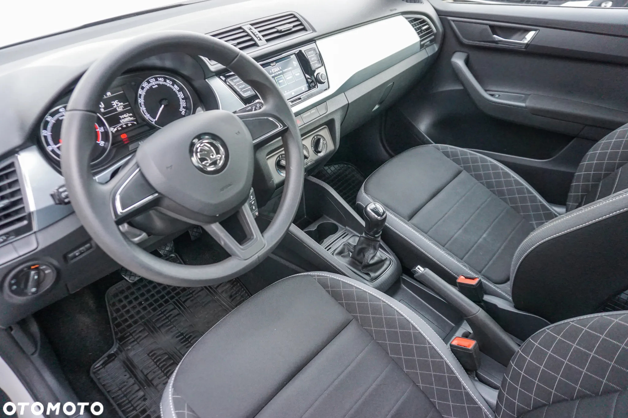Skoda Fabia 1.0 TSI Ambition - 11