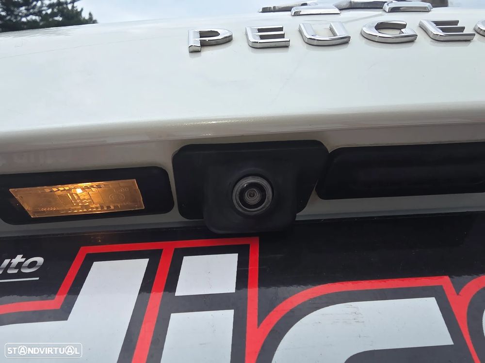 Peugeot 308 SW BlueHDi 130 EAT8 Stop & Start GT Pack - 16