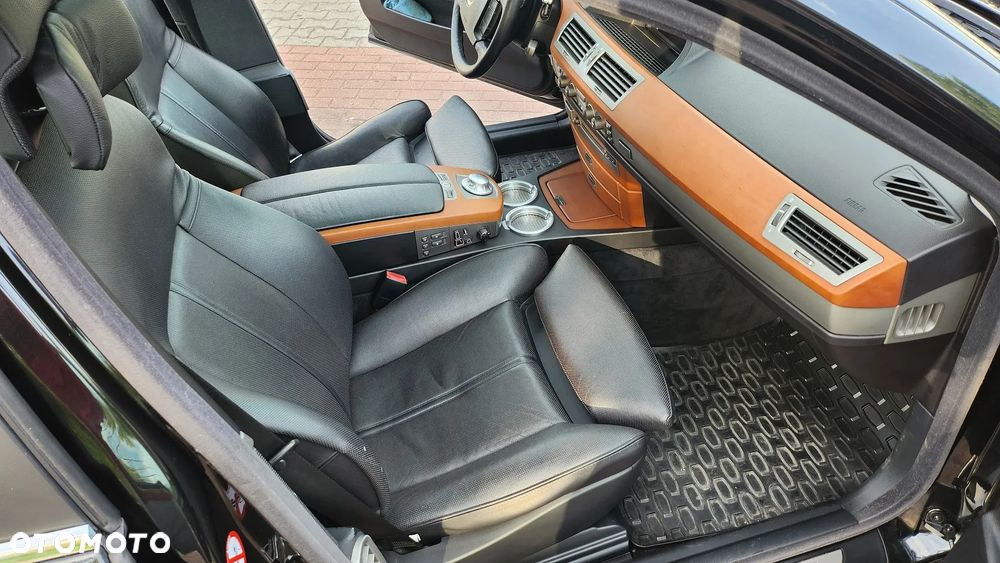 BMW Seria 7 740d - 19