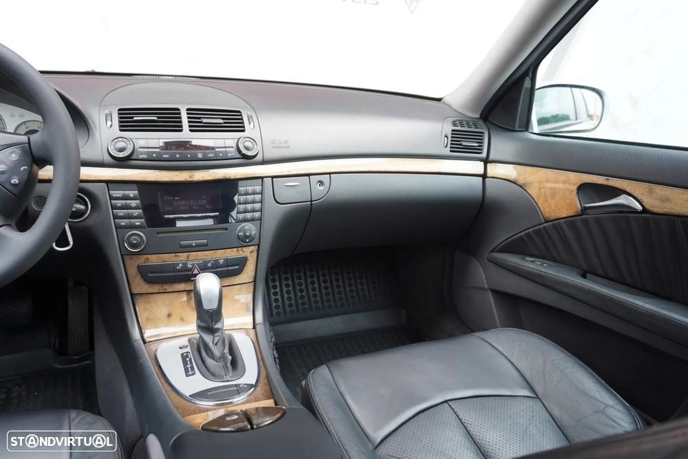 Mercedes-Benz E 220 CDI Avantgarde Aut. - 13