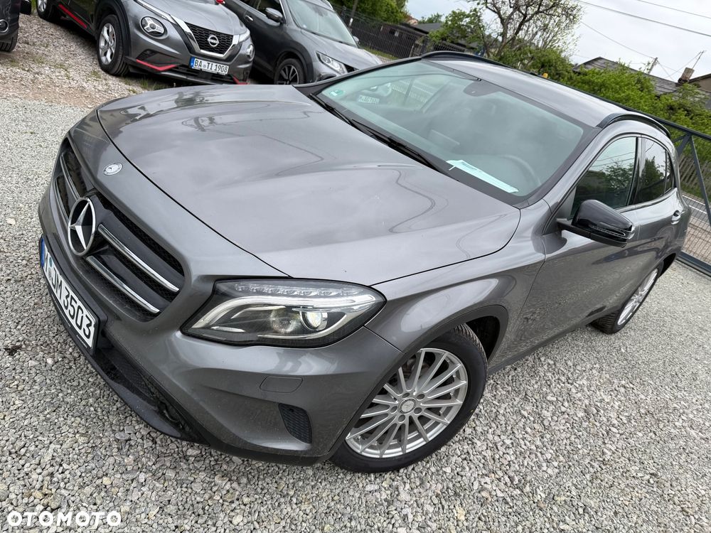 Mercedes-Benz GLA 200 Urban - 21