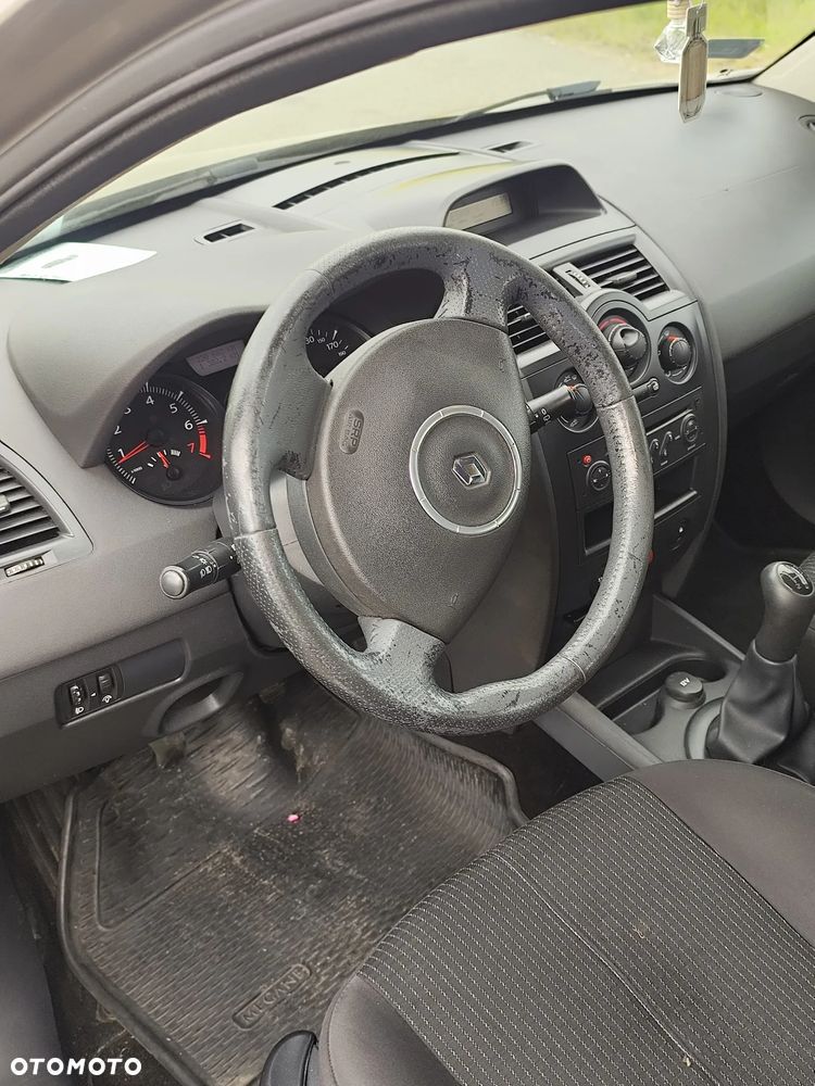Renault Megane 1.6 16V Authentique - 11