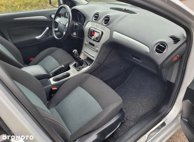 Ford Mondeo - 7