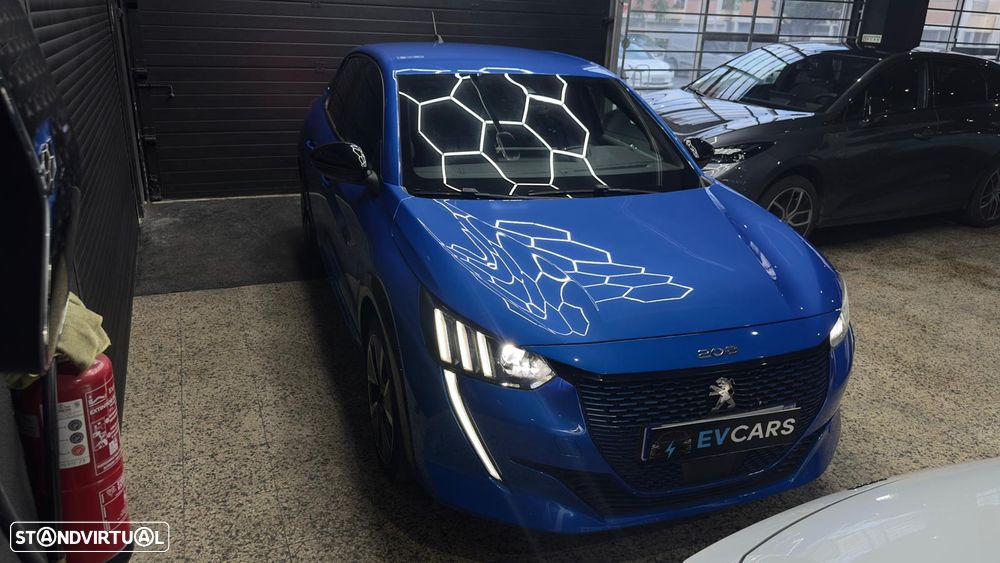 Peugeot e-208 GT - 5