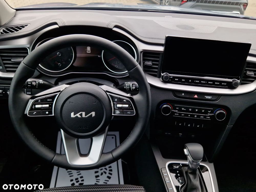 Kia XCeed 1.6 T-GDI M DCT - 15