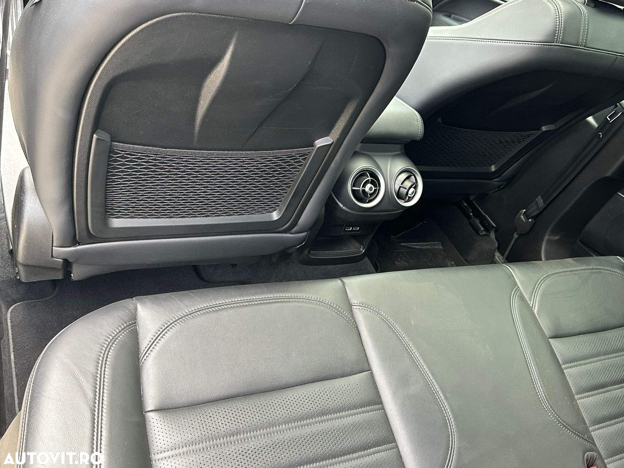 Alfa Romeo Stelvio - 11