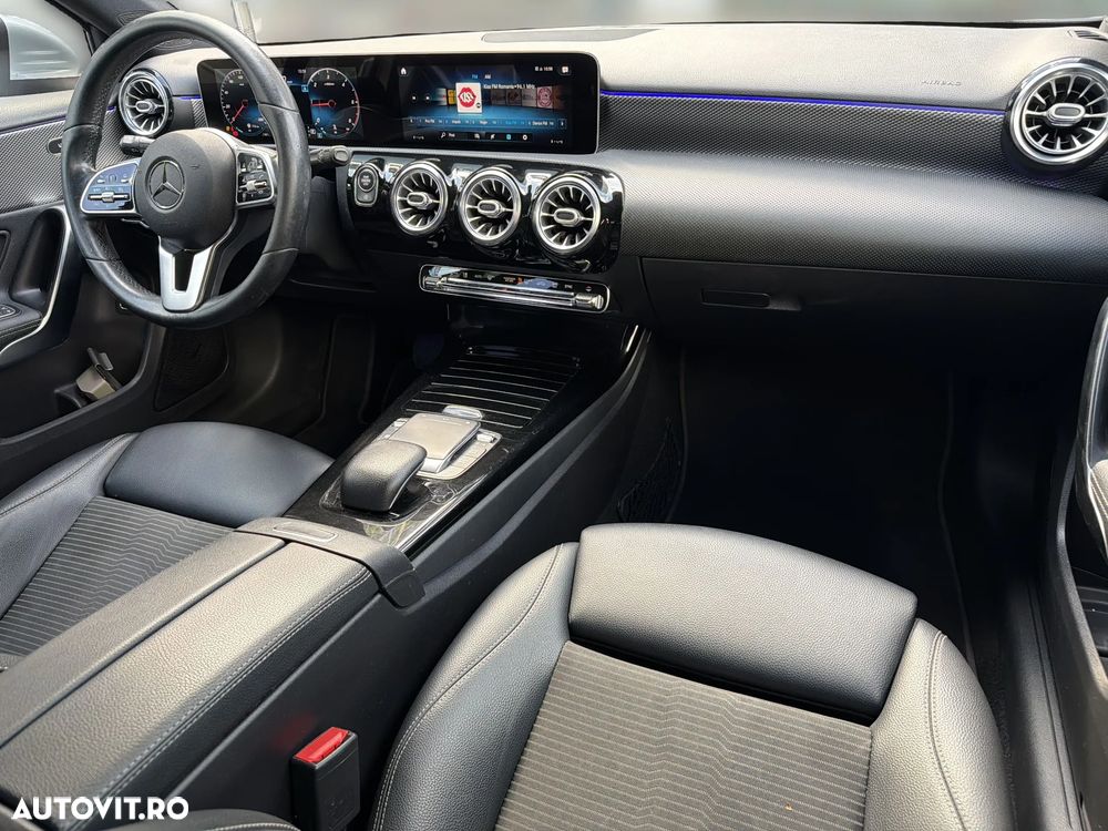 Mercedes-Benz A 180 d Sedan Aut. - 9