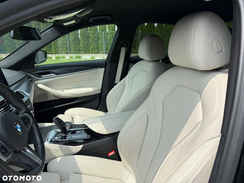 BMW Seria 5 520d M Sport sport - 11