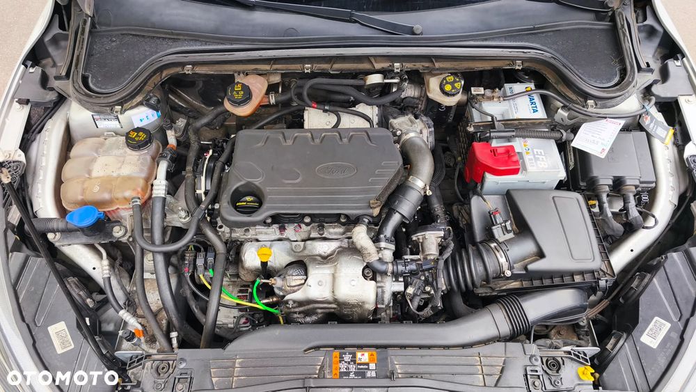 Ford Focus 1.5 EcoBlue Start-Stopp-System ST-LINE DESIGN - 34