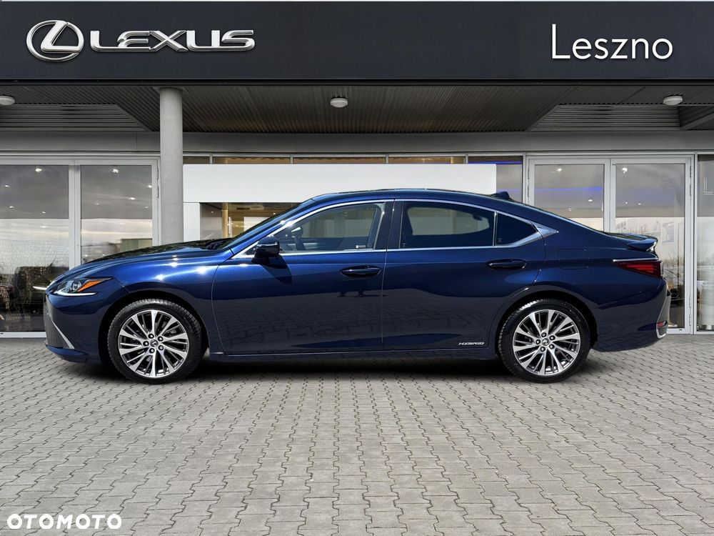 Lexus ES - 10