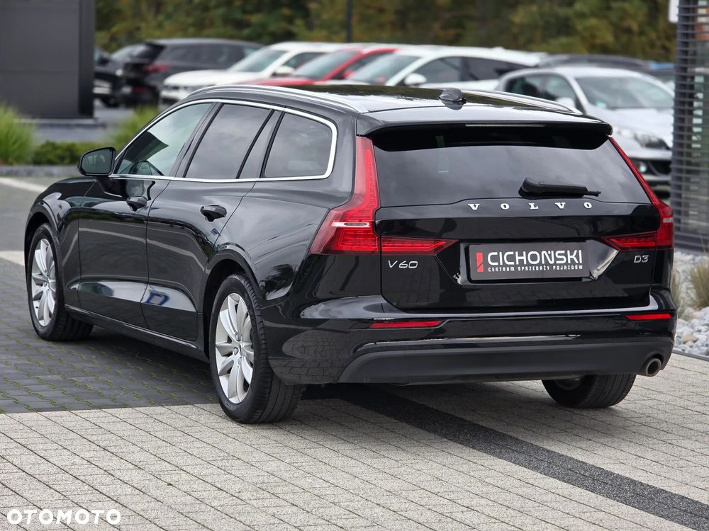 Volvo V60 D3 AWD Momentum Pro - 9