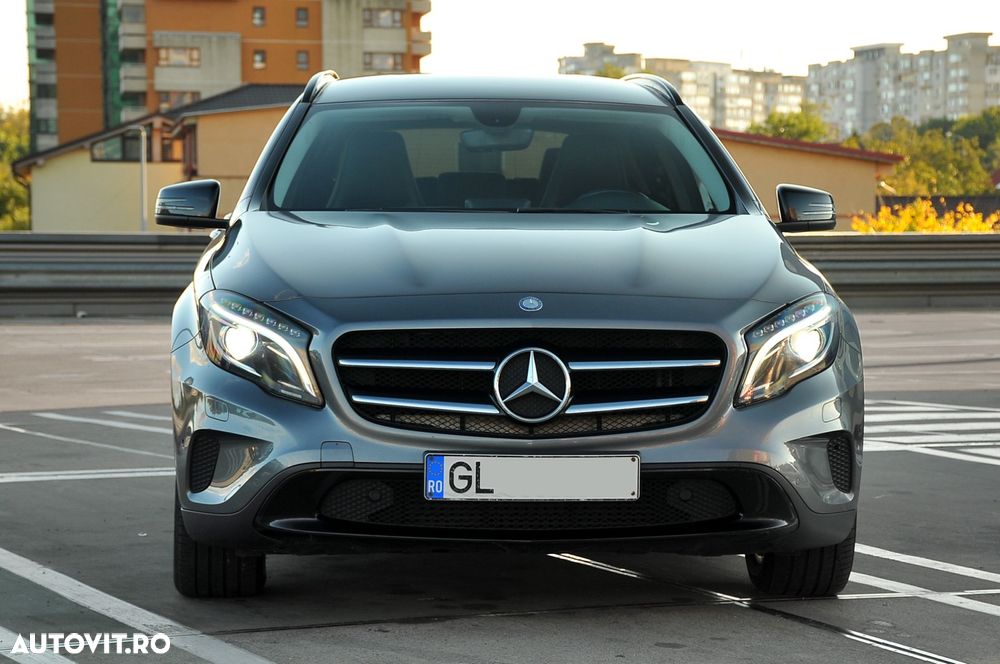 Mercedes-Benz GLA - 2