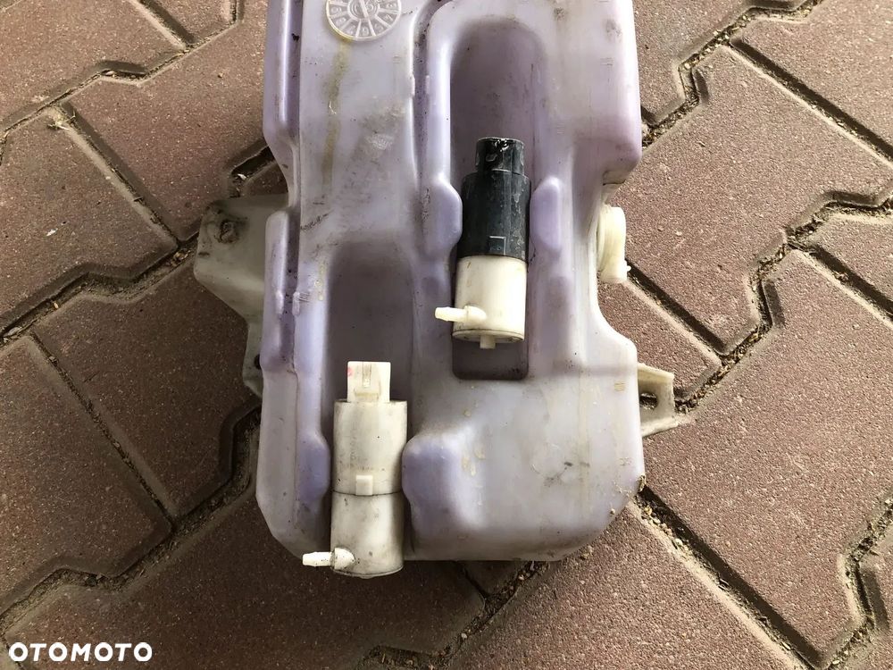 CADILLAC ESCALADE III 6,2 V8 2006-2014 ZBIORNICZEK PŁYNU DO SPRYSKIWACZY SILNICZ - 2