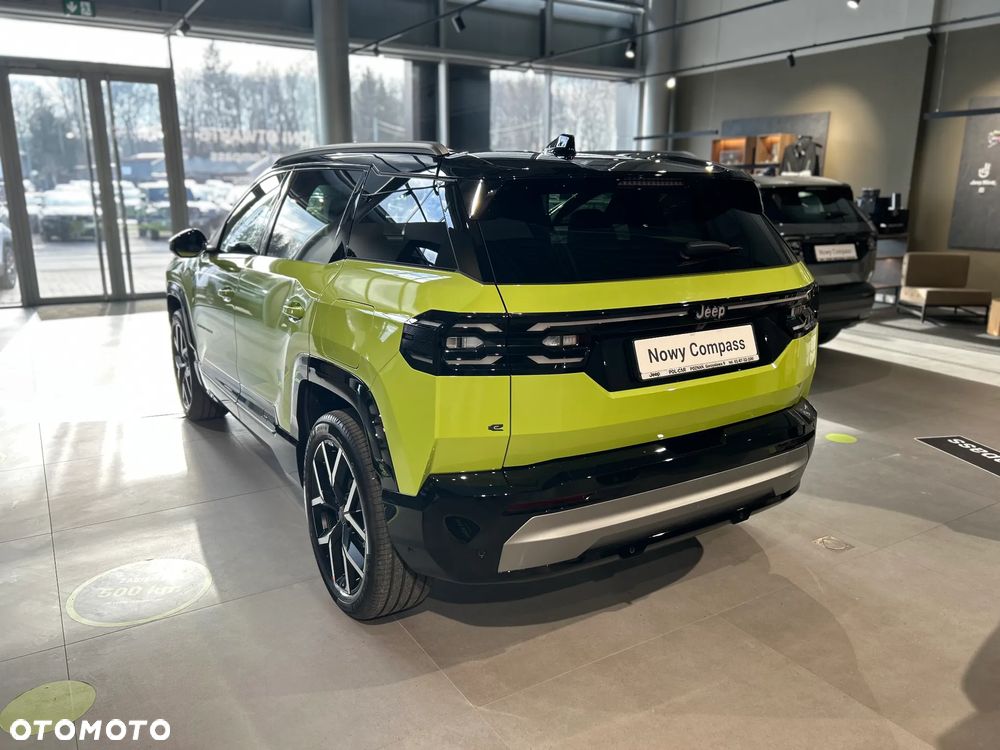 Jeep Compass 74 kWh First Edition - 4