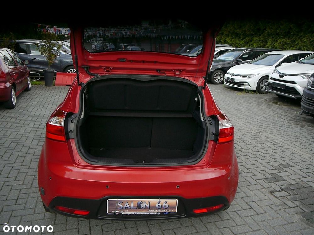 Kia Rio 1.4 L - 17