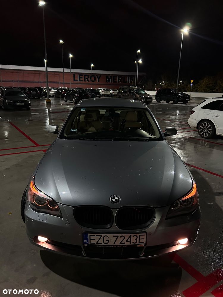 BMW Seria 5 525i - 11