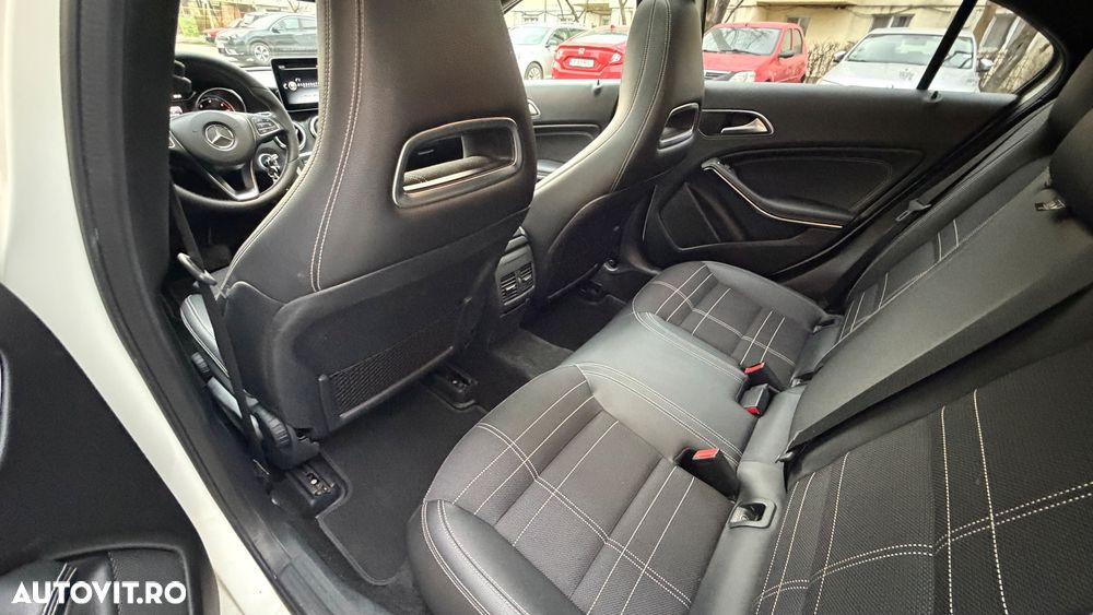 Mercedes-Benz A 200 - 12