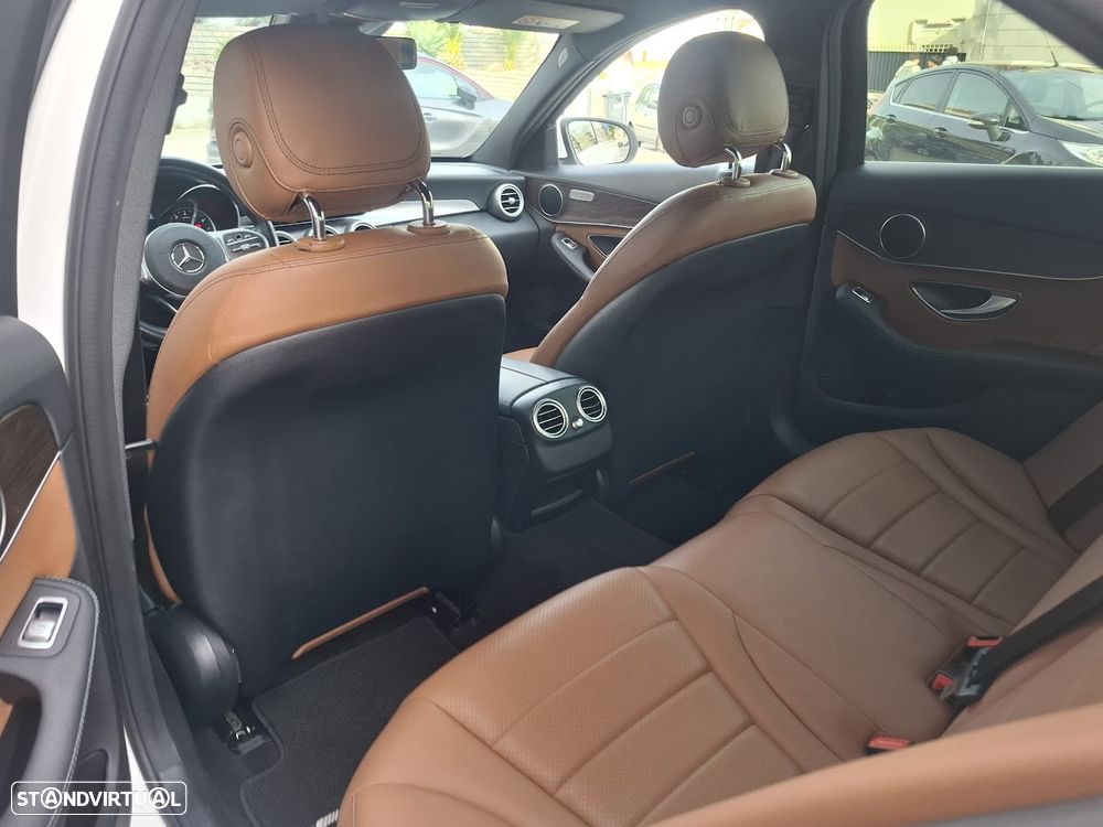 Mercedes-Benz C 200 Station 4Matic 9G-TRONIC Exclusive - 34