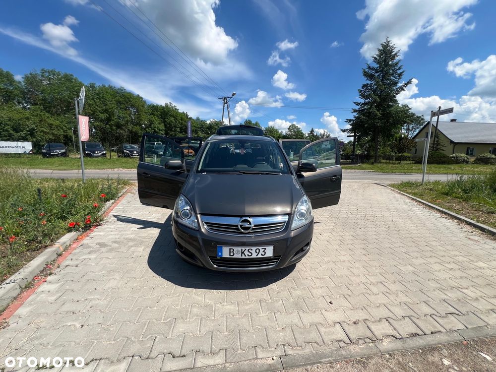 Opel Zafira - 22