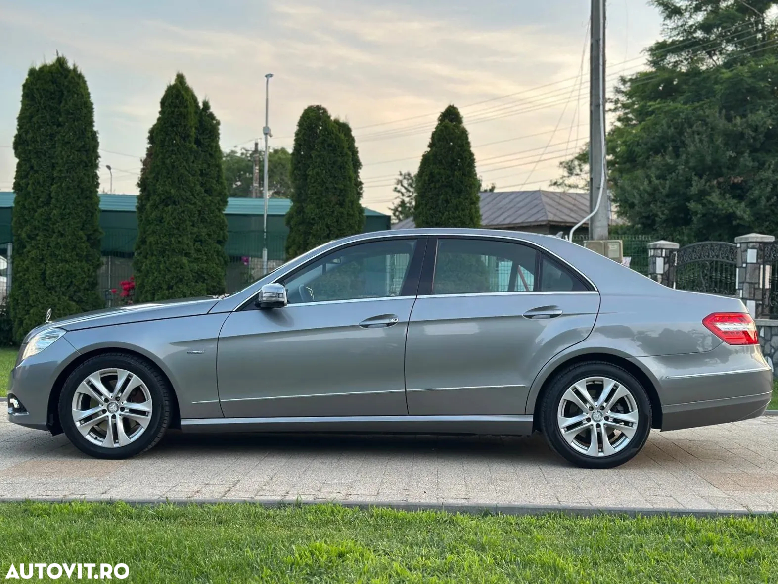 Mercedes-Benz E 250 CDI DPF BlueEFFICIENCY Automatik Avantgarde - 21