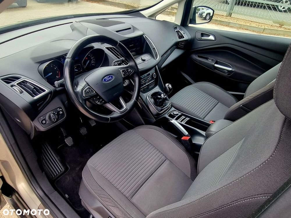 Ford C-MAX - 10