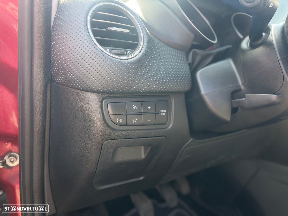 Fiat Punto 1.3 M-Jet Lounge S&S - 14