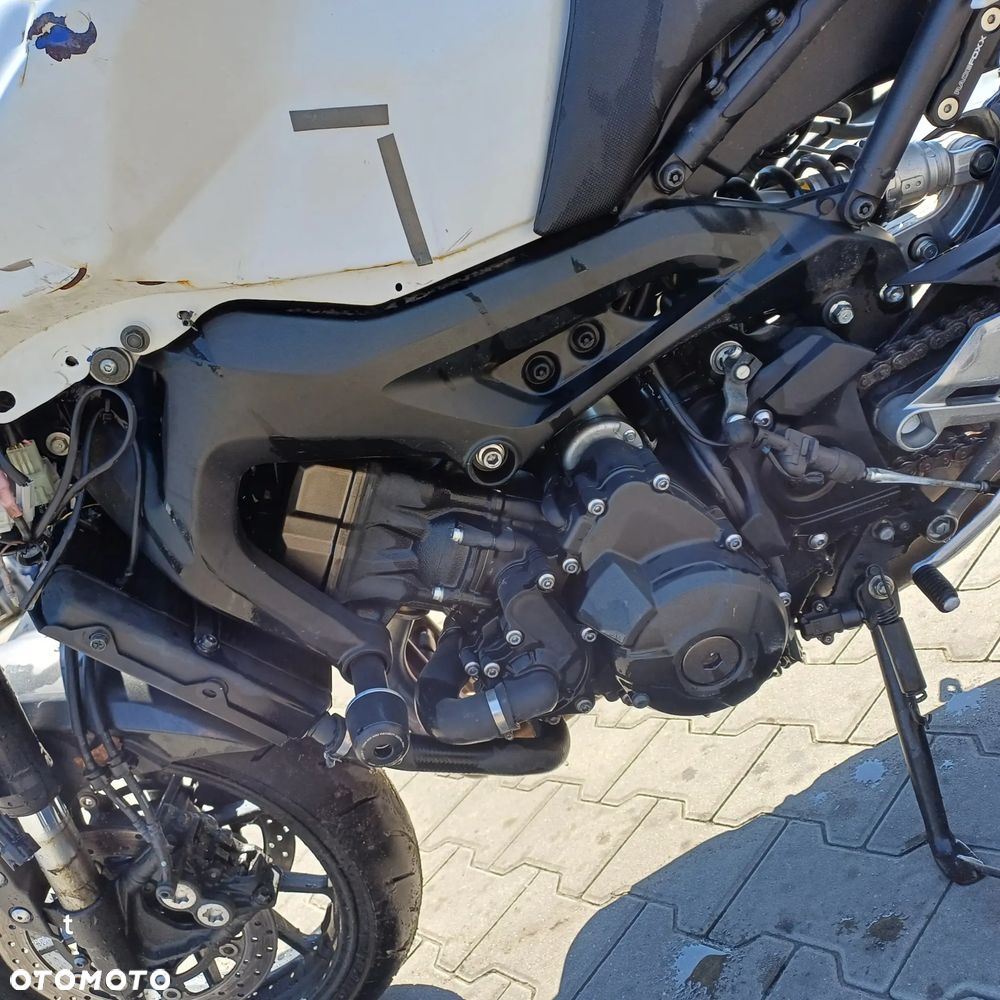 Yamaha MT - 6