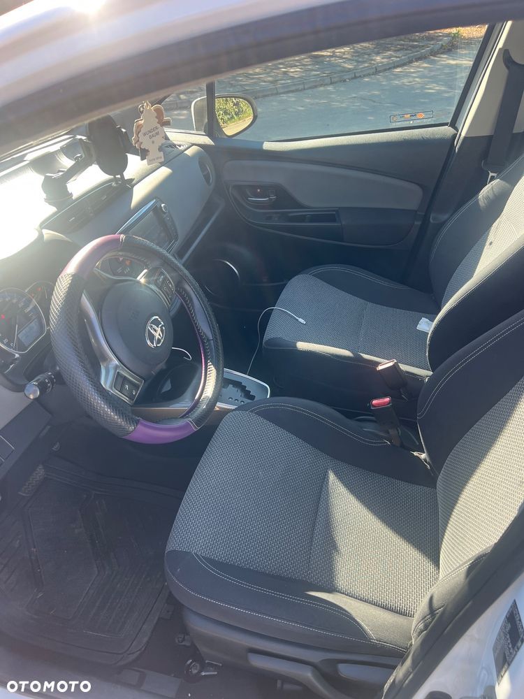 Toyota Yaris - 5